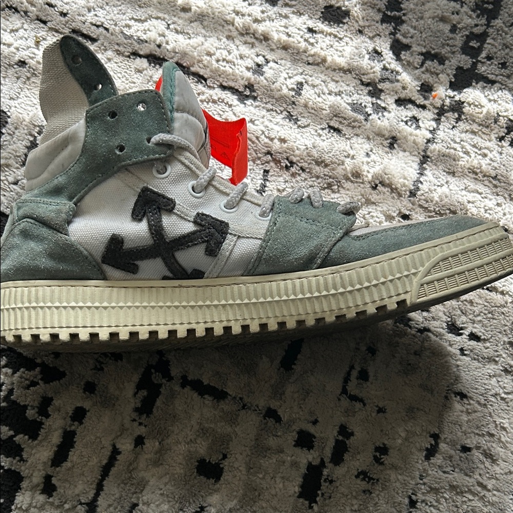 Off-White High-Tops in Green and White with Black Arrows